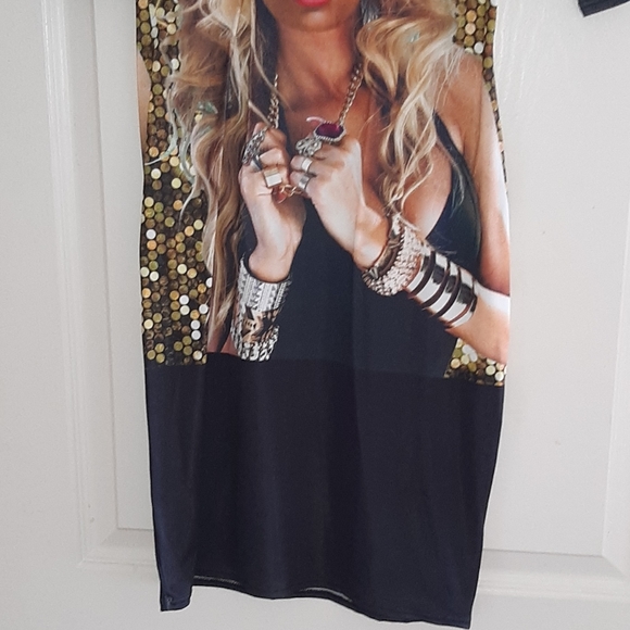 Flawless Midi Dress Design - Picture 2 of 2